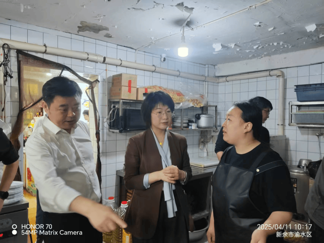 李敏敏督导商贸安全生产工作(图2)