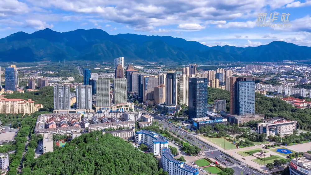 助力外贸企业应对“关税战”一线见闻