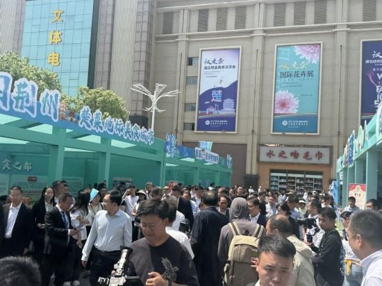 外贸优品中华行湖北站暨“乐购湖北”消费季启动(图3)